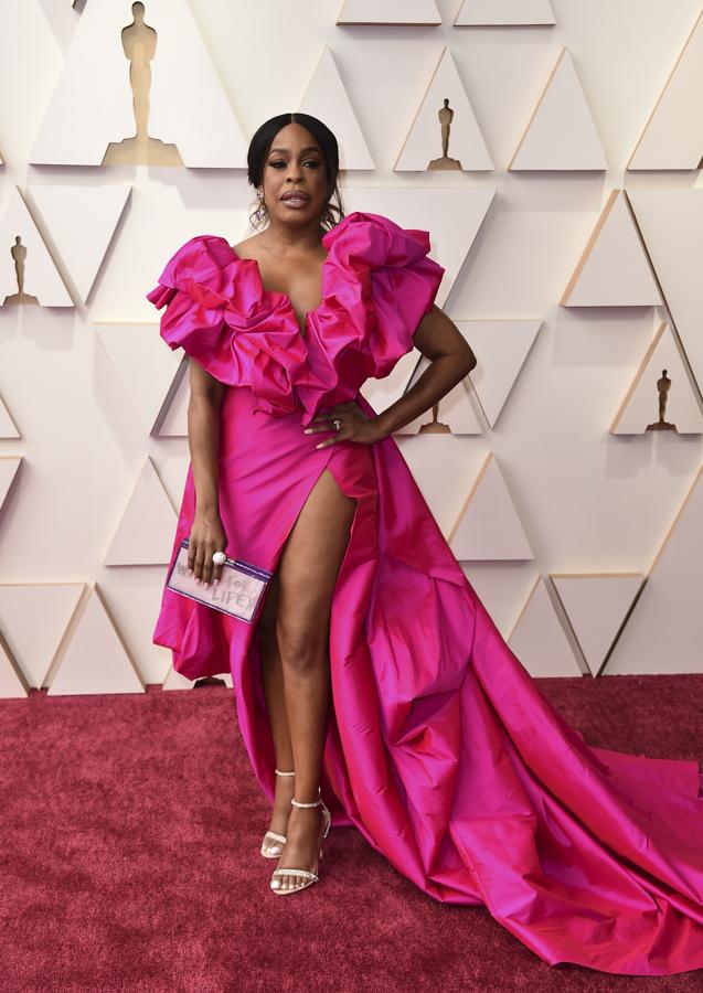 Los peor vestidos en los Oscar 2022