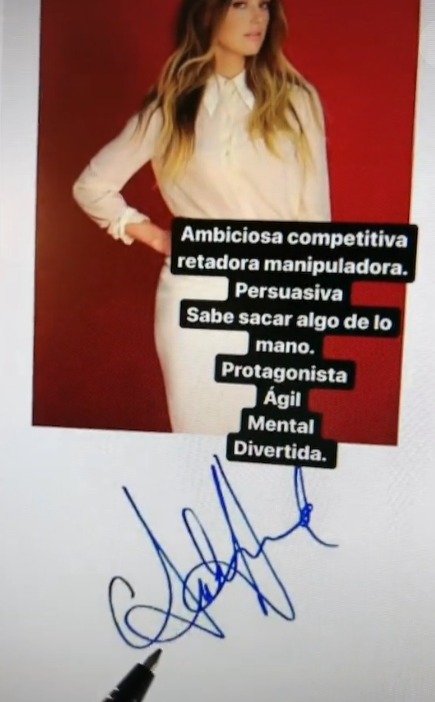 ¿Qué dice la firma de Amber Heard?