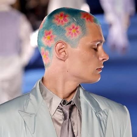 Look de Christian Nodal se inspiró en tendencia Dior Spring