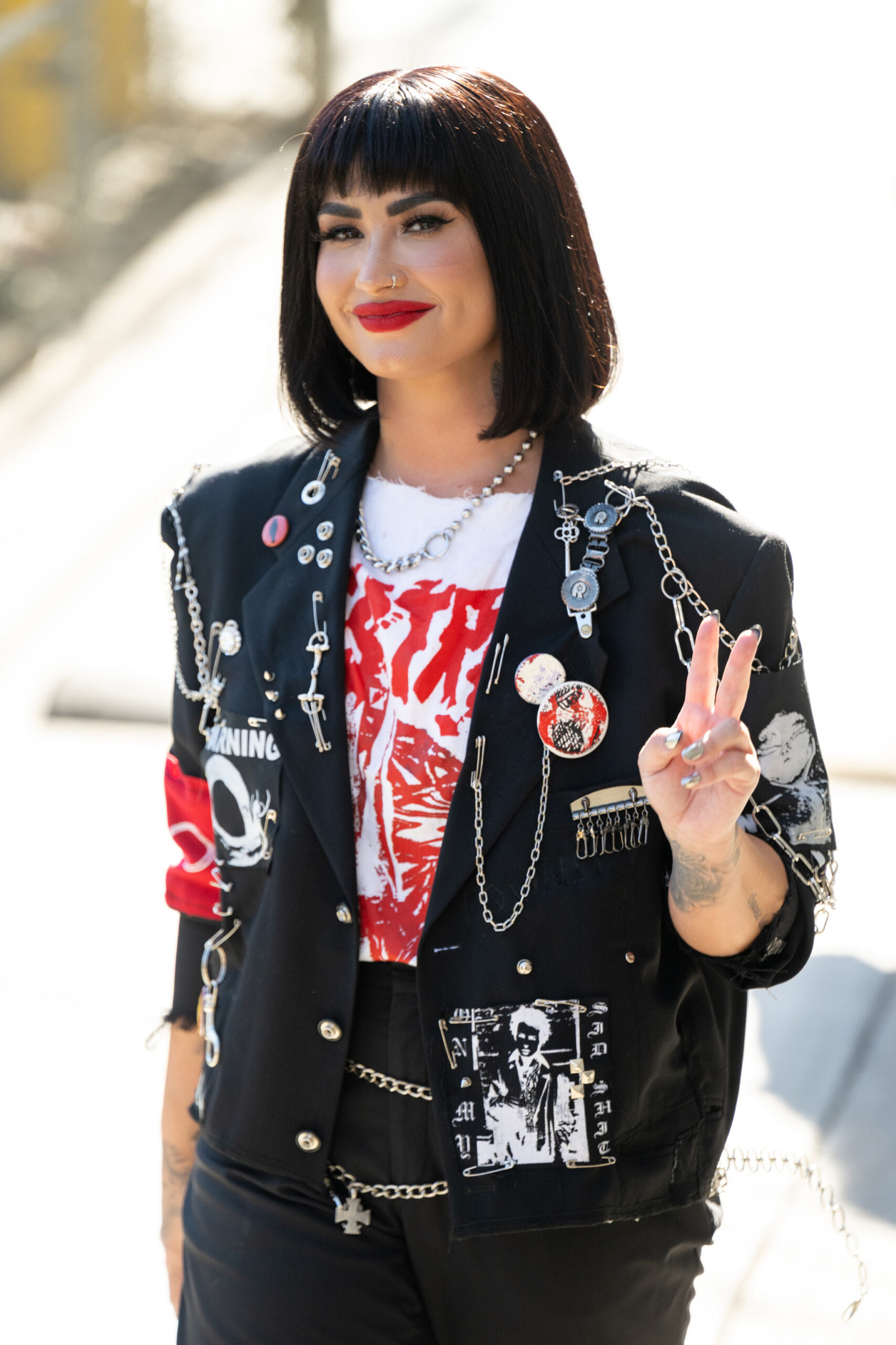 Demi Lovato vuelve a identificarse como 'ella'; dice motivo