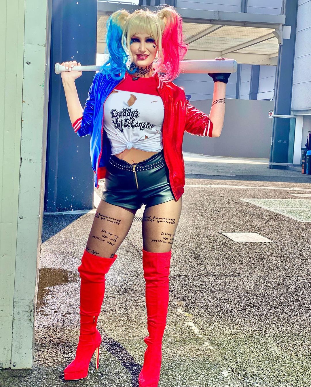 Anette Cuburu se disfraza de Harley Quinn en VLA |FOTOS