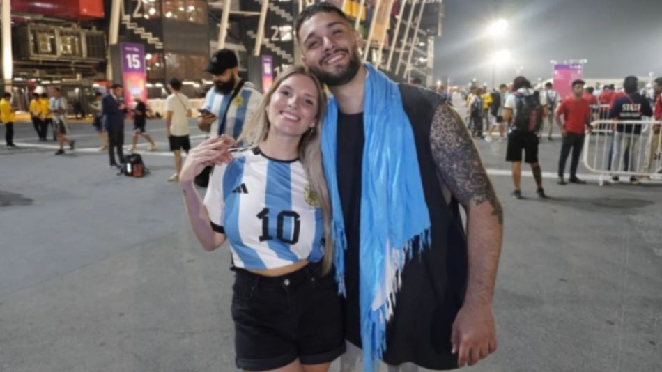 Mujer propone matrimonio en el Mundial y su novio la rechaza
