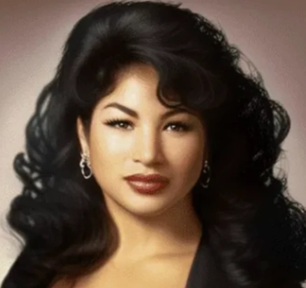¿Cómo se vería Selena Quintanilla en 2023?