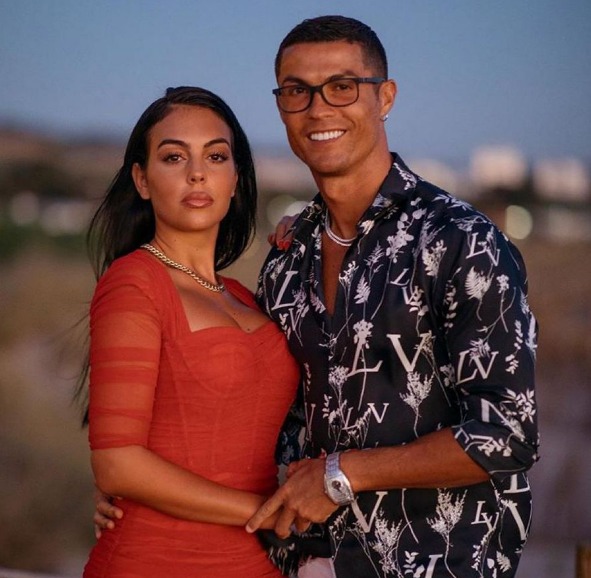 Cristiano Ronaldo y esposa