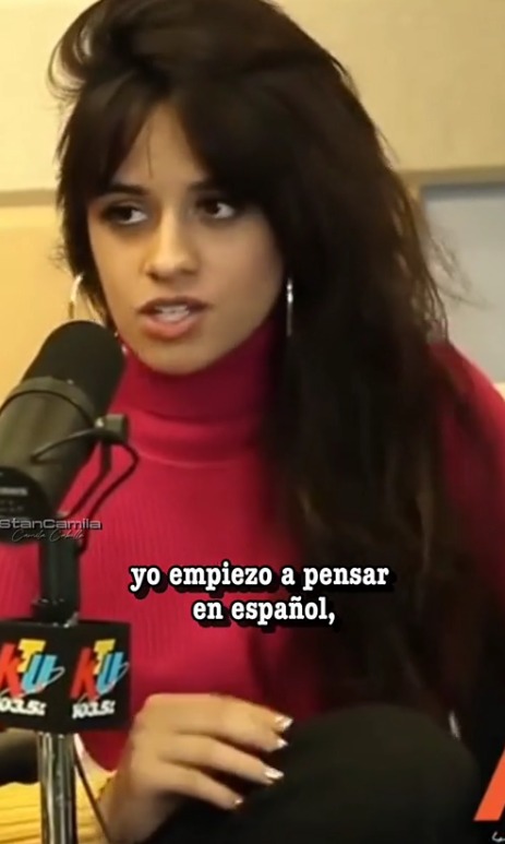 Camila Cabello hablando