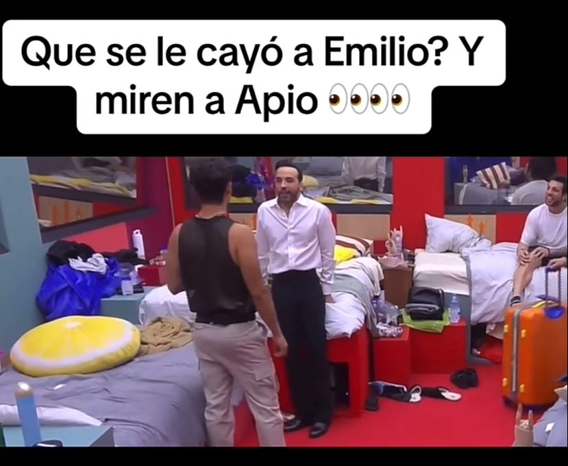 Emilio Osorio oculta objeto