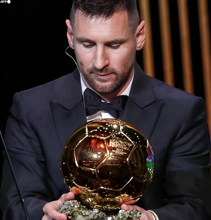 Messi logra ganar balón de oro con 36 años