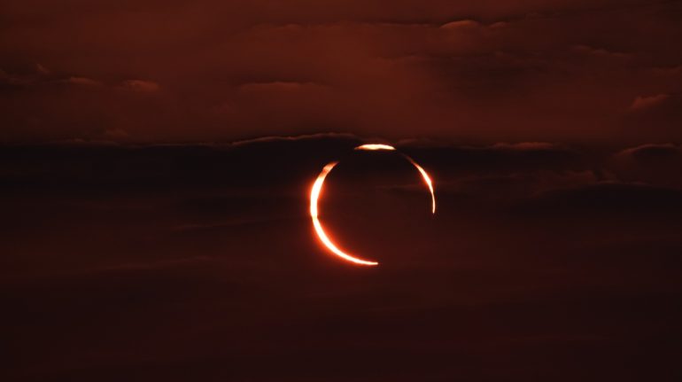Recomendaciones para ver el eclipse solar