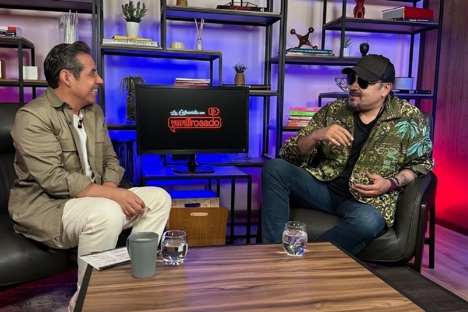 Pepe Aguilar ofrece entrevista a Yordi Rosado