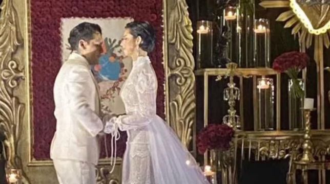 Así fue la boda entre Nodal y Ángela Aguilar