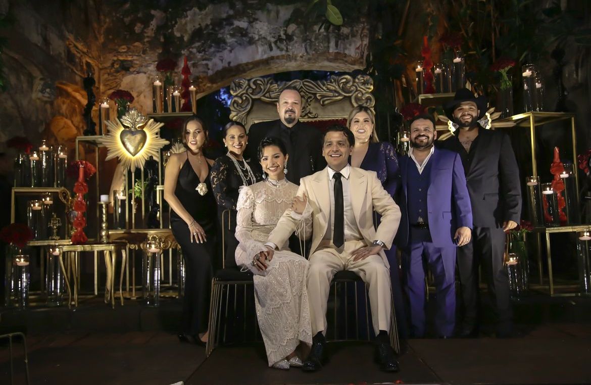 Pepe Aguilar felicita a Nodal y Ángela por su boda