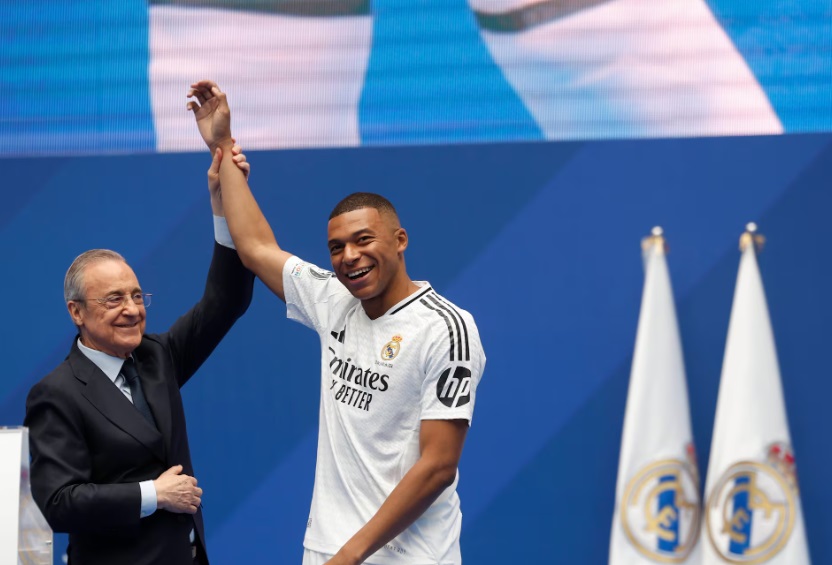 Así fue presentación de Kylian Mbappé 