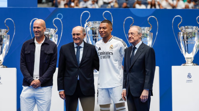 Presentan a Kylian Mbappé en el Real Madrid