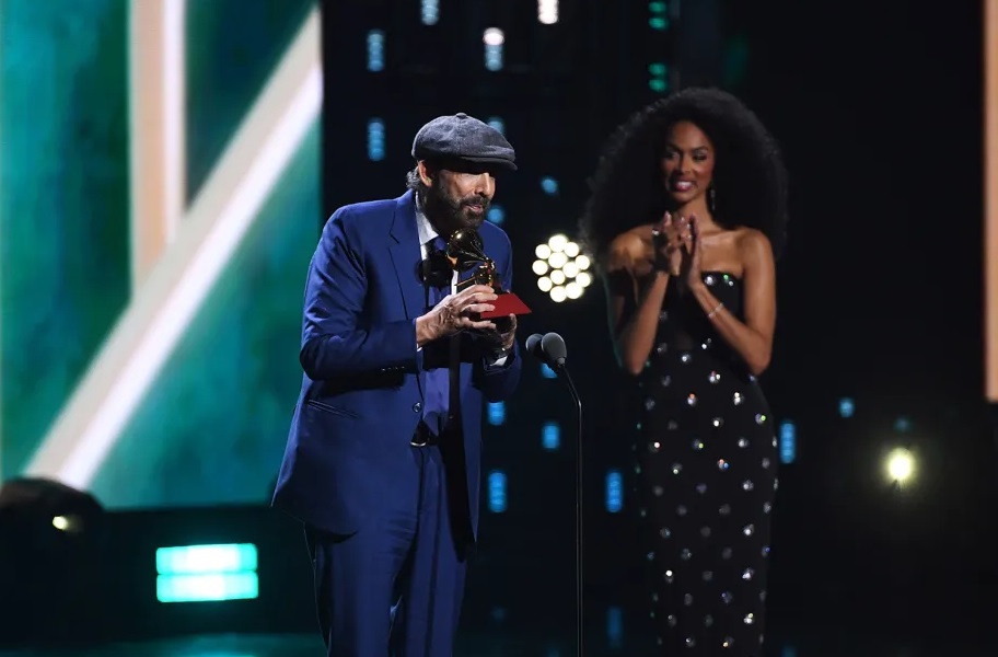 Juan Luis Guerra se llevó muchos Latin Grammy