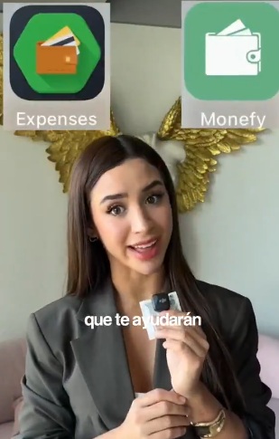 Tammy Parra quema dinero para video de TikTok