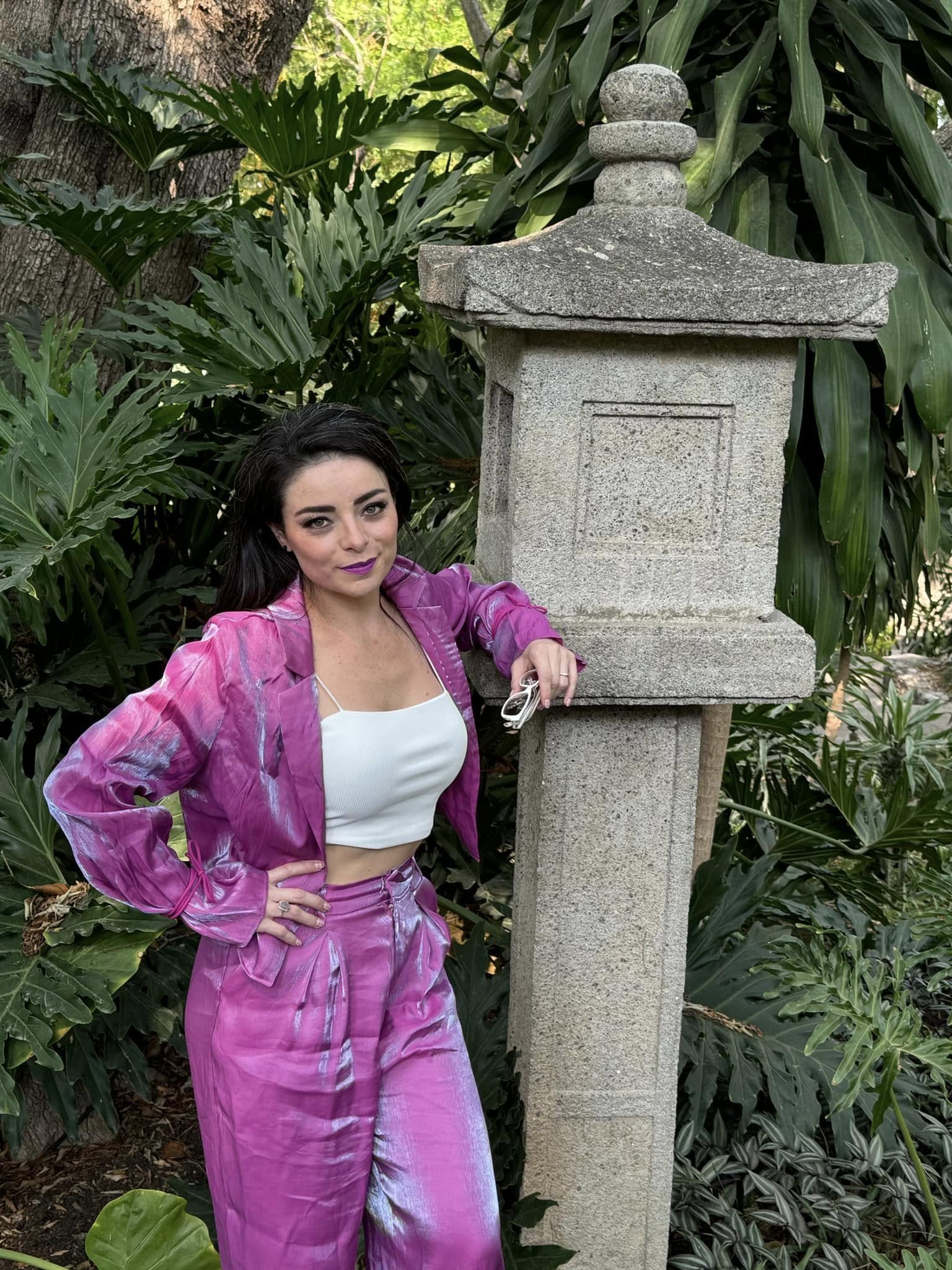 Mariana Ochoa se burla de Violeta Isfel por cobrar saludos