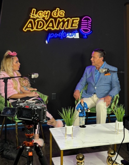 ¿Cuánto cobra Alfredo Adame?