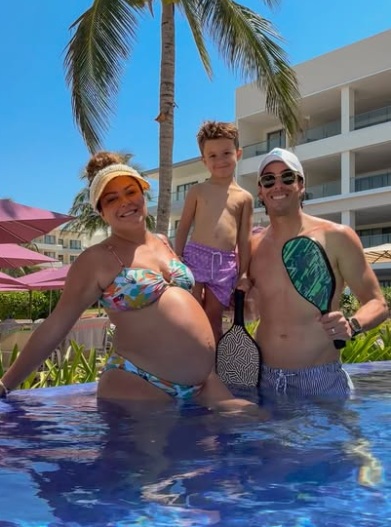Así luce Mariana Echeverría en la recta final de su embarazo