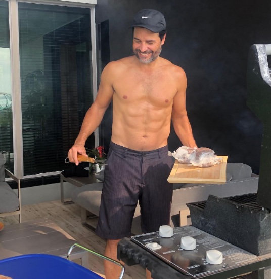 ¿Cómo es la lujosa mansión de Chayanne en Miami?