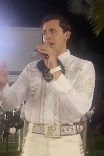 Reacciones sobre mariachi de Nodal