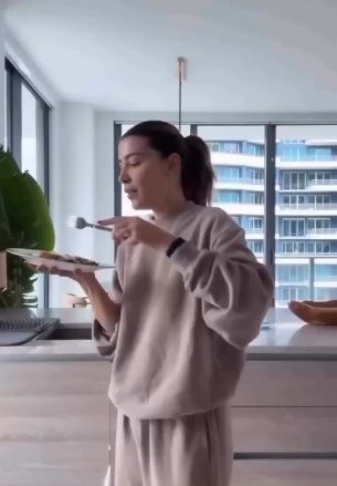 Michelle Salas se viraliza por receta de chilaquiles