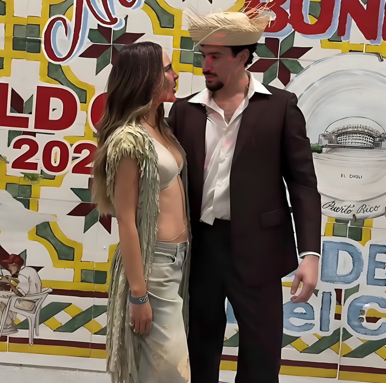 Bad Bunny y Belinda