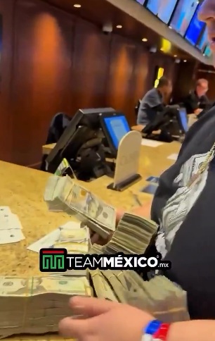 Influencer apuesta 100 mil dólares por el Canelo y los pierde