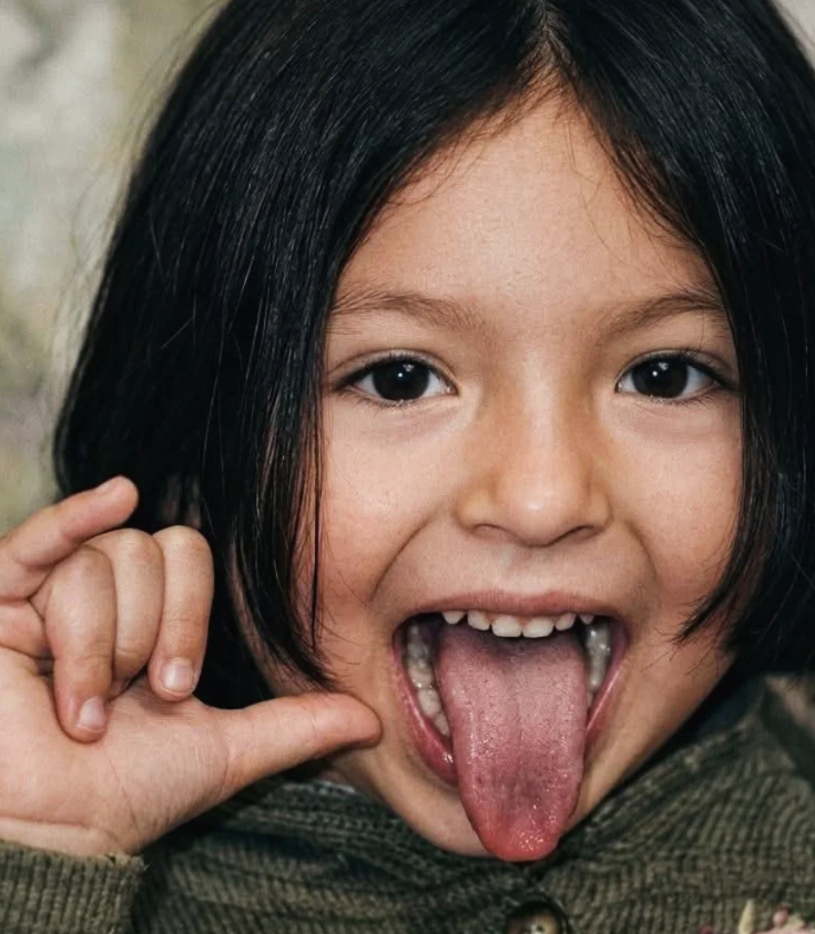 Ángela Aguilar en su infancia