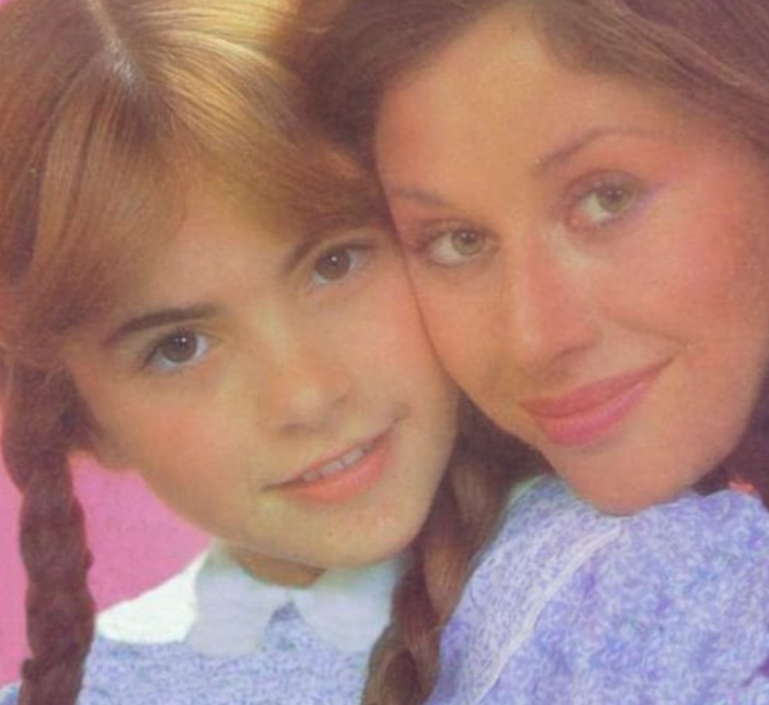 Lucero en su infancia