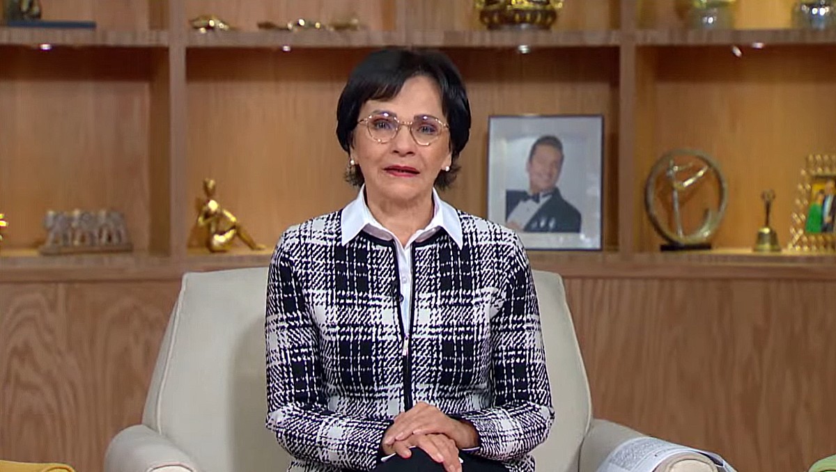 Pati Chapoy apoya a Ángela Aguilar