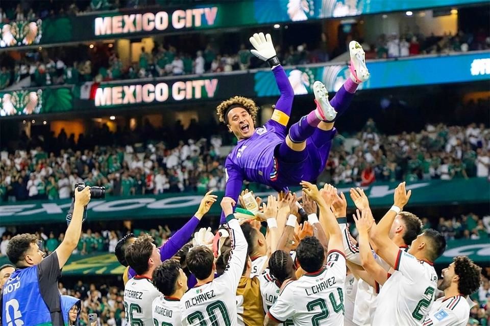 Memo Ochoa agradece apoyo de la afición  