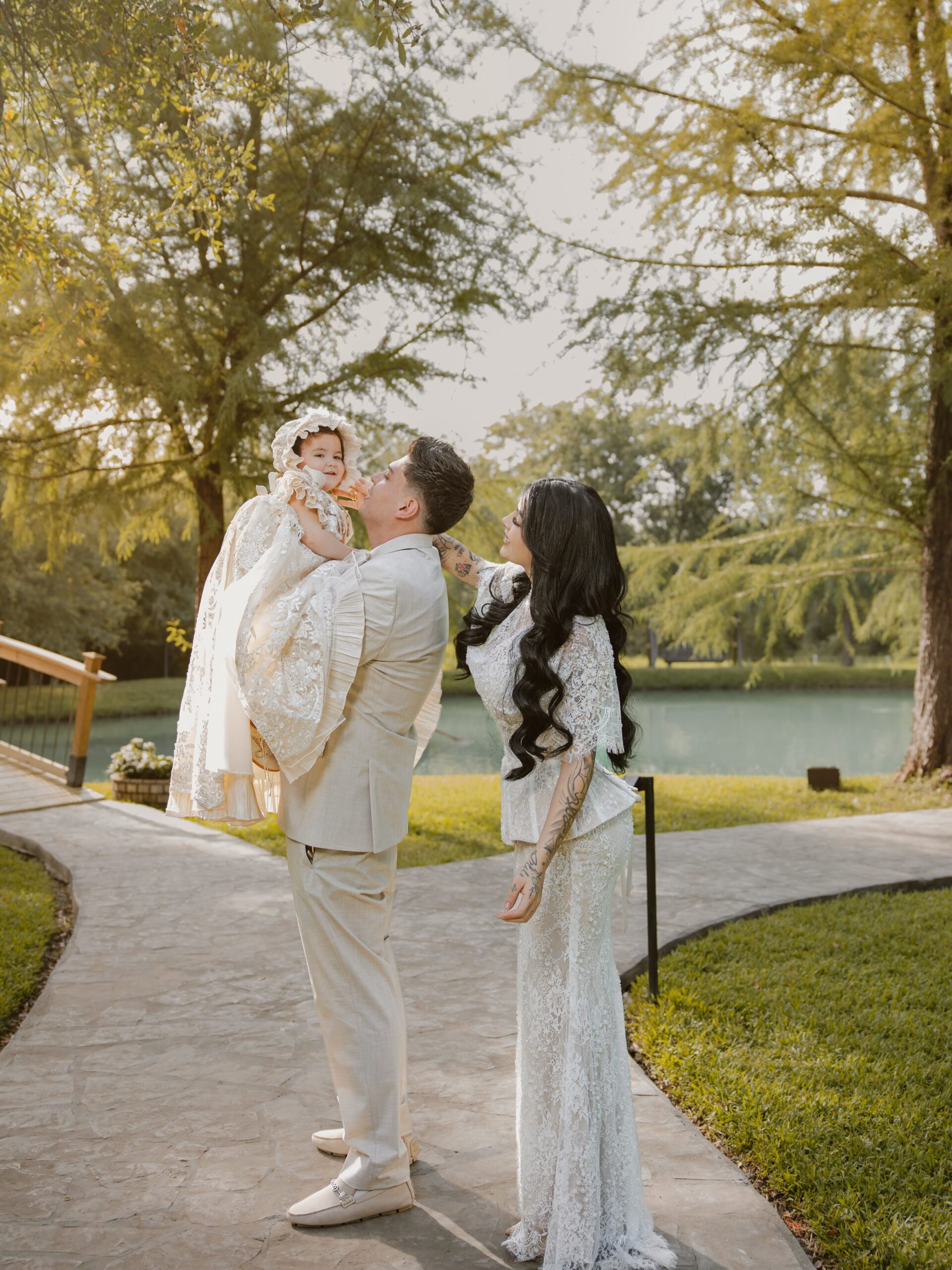 Karely Ruiz y su familia